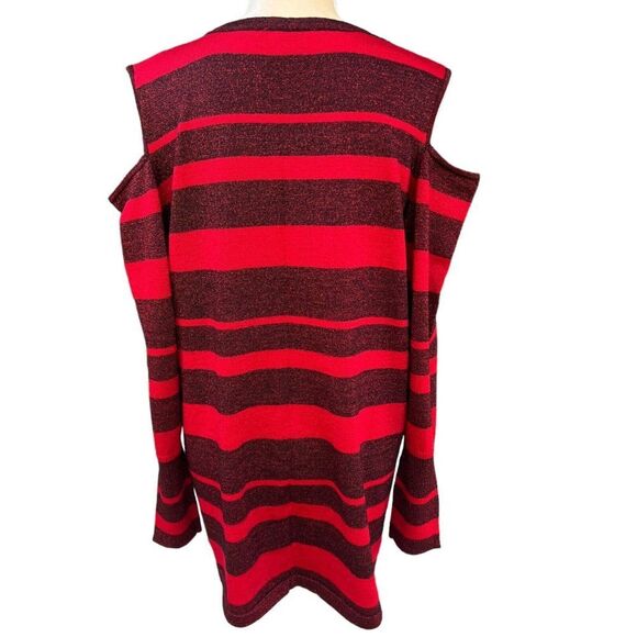 Questions Women's Red & Black Striped Cold Shoulder Sweater 2X metallic thread - Picture 13 of 13